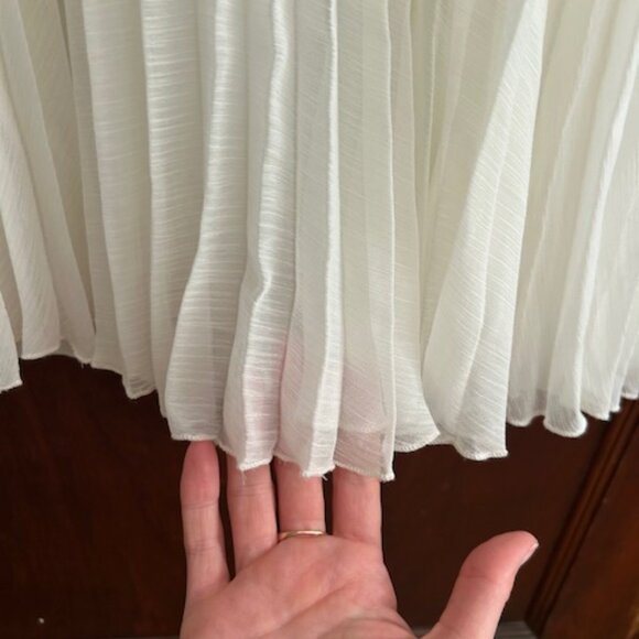 Alexis Sunniva White Dress - Picture 5 of 8